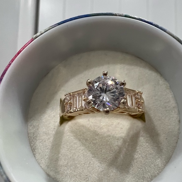 14k gold engagement ring - Picture 12 of 14